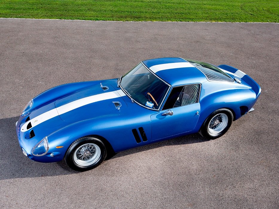 На продажу выставили самый дорогой автомобиль в мире - голубой Ferrari 250 GTO (1)