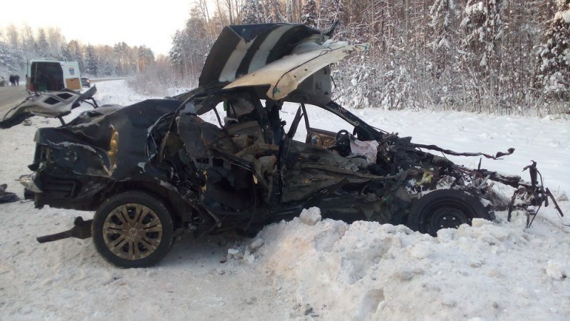 В ДТП с КамАЗом в Марий Эл погибли три человека В ДТП с КамАЗом в Марий Эл погибли три человека (4)