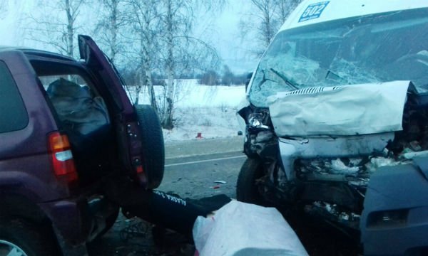 В ДТП с автобусом в Бурятии погибли два человека В ДТП с автобусом в Бурятии погибли два человека (4)