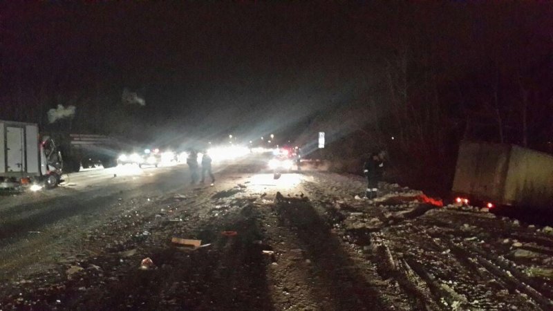 В ДТП с грузовиком на ЕКАД погиб человек (1)