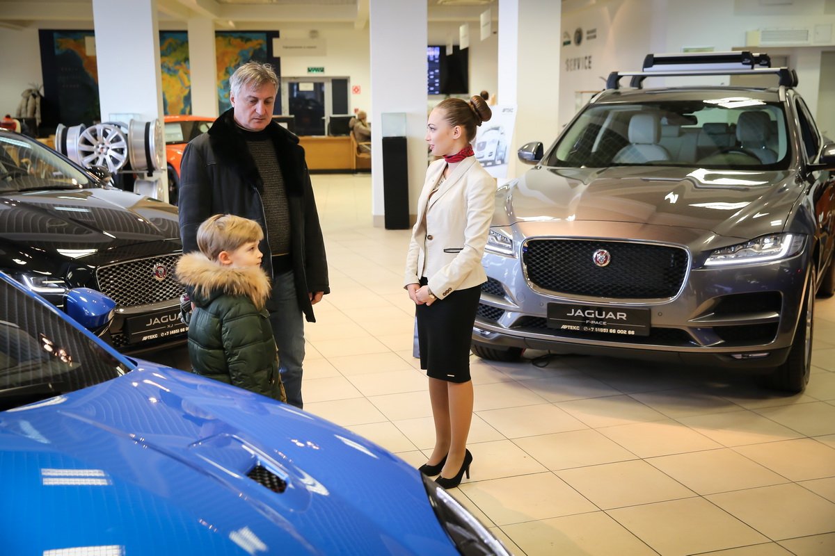 ARTEKS_Jaguar_Land Rover Fest_post-release_7.jpg