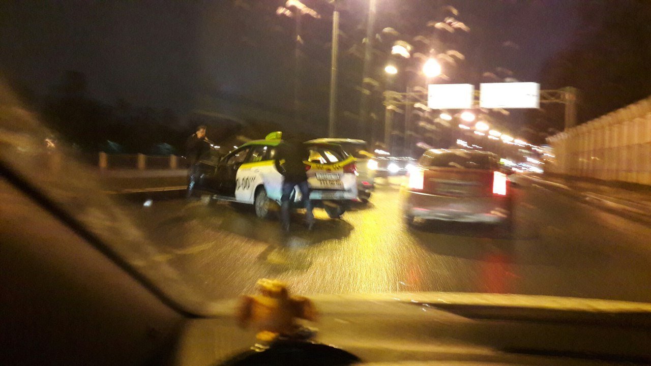 В ДТП на Приморском проспекте в Петербурге пострадал человек (2)