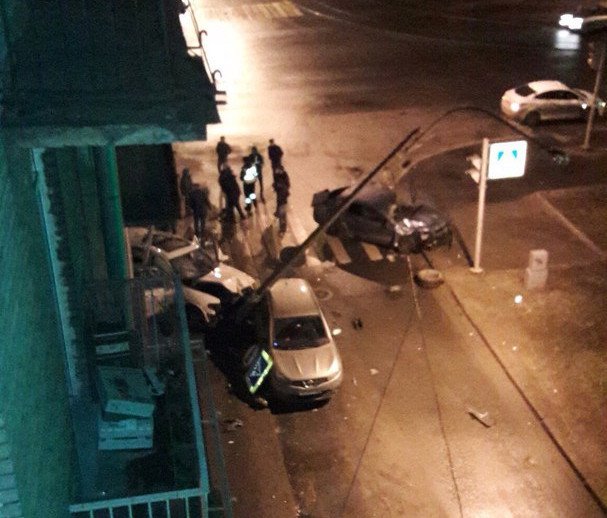 В ДТП на Маршала Говорова в Петербурге погиб человек (2)
