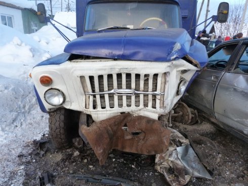 В Красноуфимске в ДТП погиб молодой водитель ВАЗа (2)