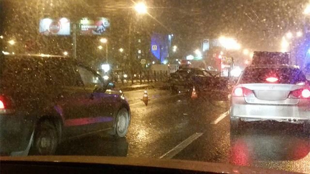 В ДТП на Ириновском проспекте в Петербурге погиб пассажир Mitsubishi (3)