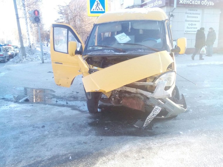 В Лесном иномарка сбила школьника на тротуаре (2)