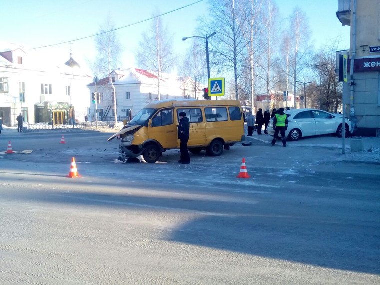 В Лесном иномарка сбила школьника на тротуаре (1)