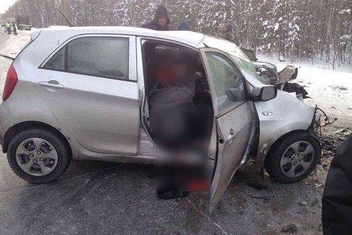 В ДТП под Тюменью погибли три человека (3)