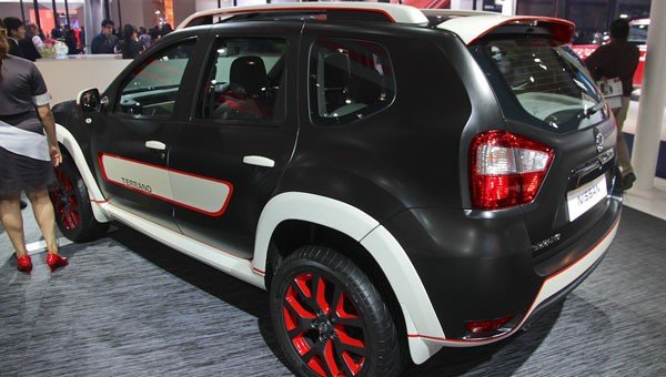 Опубликованы первые изображения обновленного Nissan Terrano (5).jpg