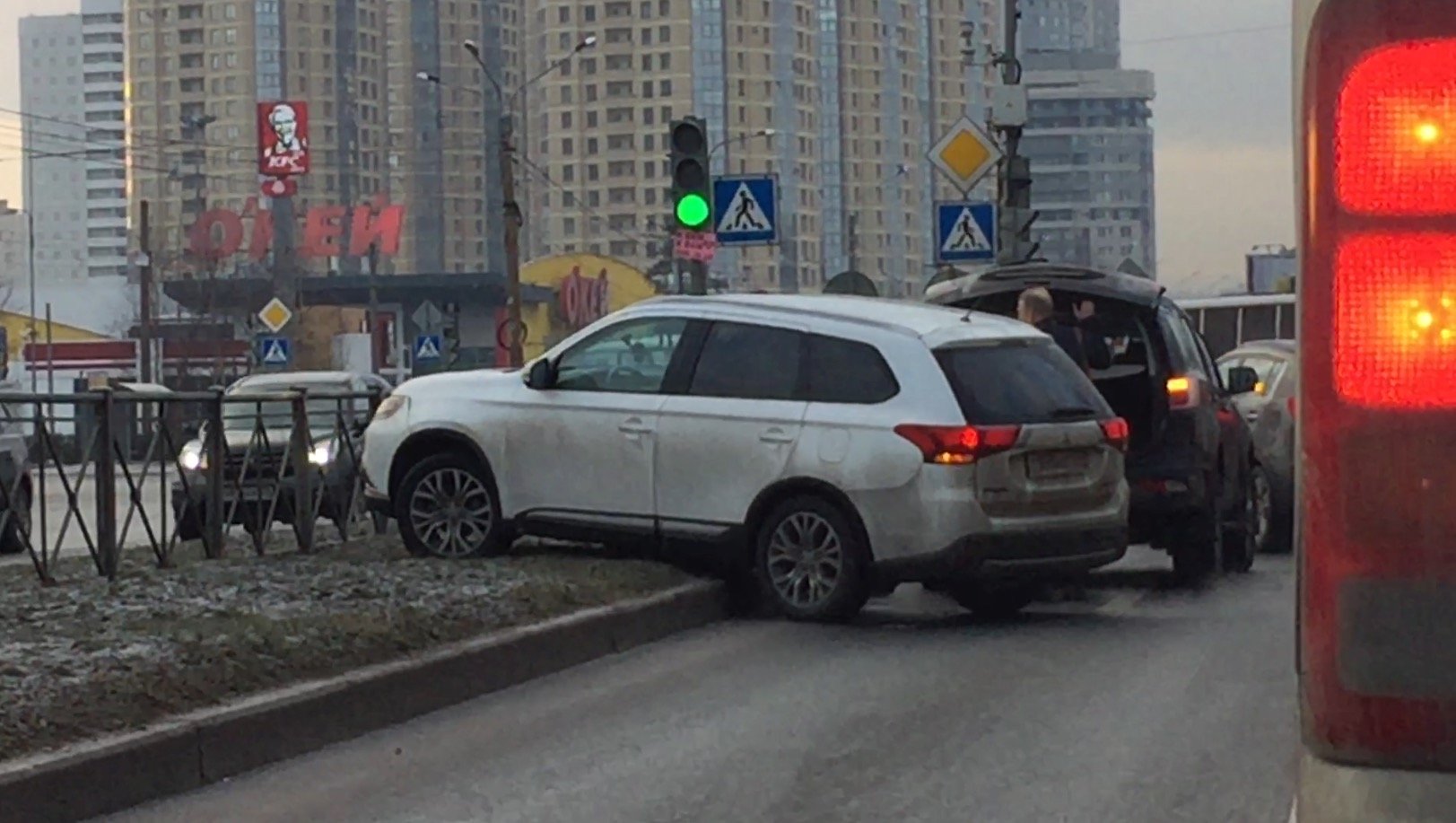 ДТП на Выборгском шоссе на гололеде