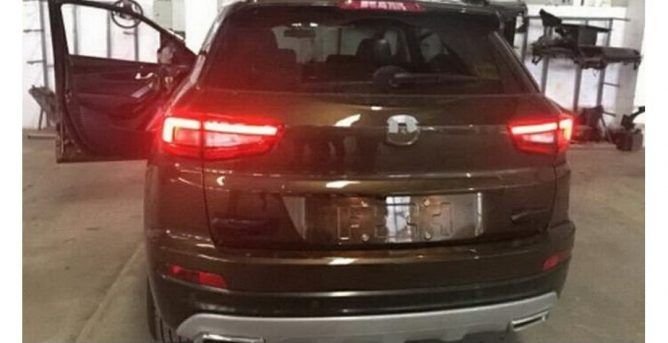 Новый кроссовер Changan CS55 заснят без камуфляжа (1).jpg