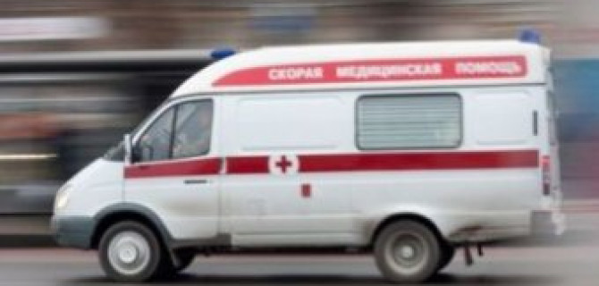 В Таштагольском районе иномарка сбила двух человек: один погиб