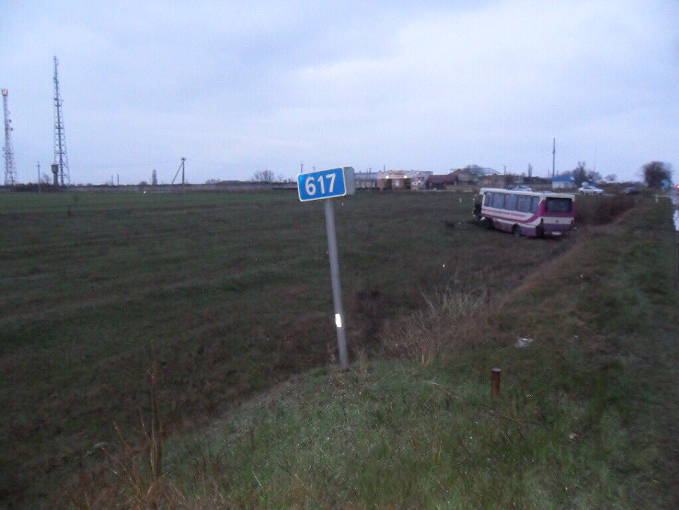 В ДТП с автобусом в Крыму пострадали люди (1).png