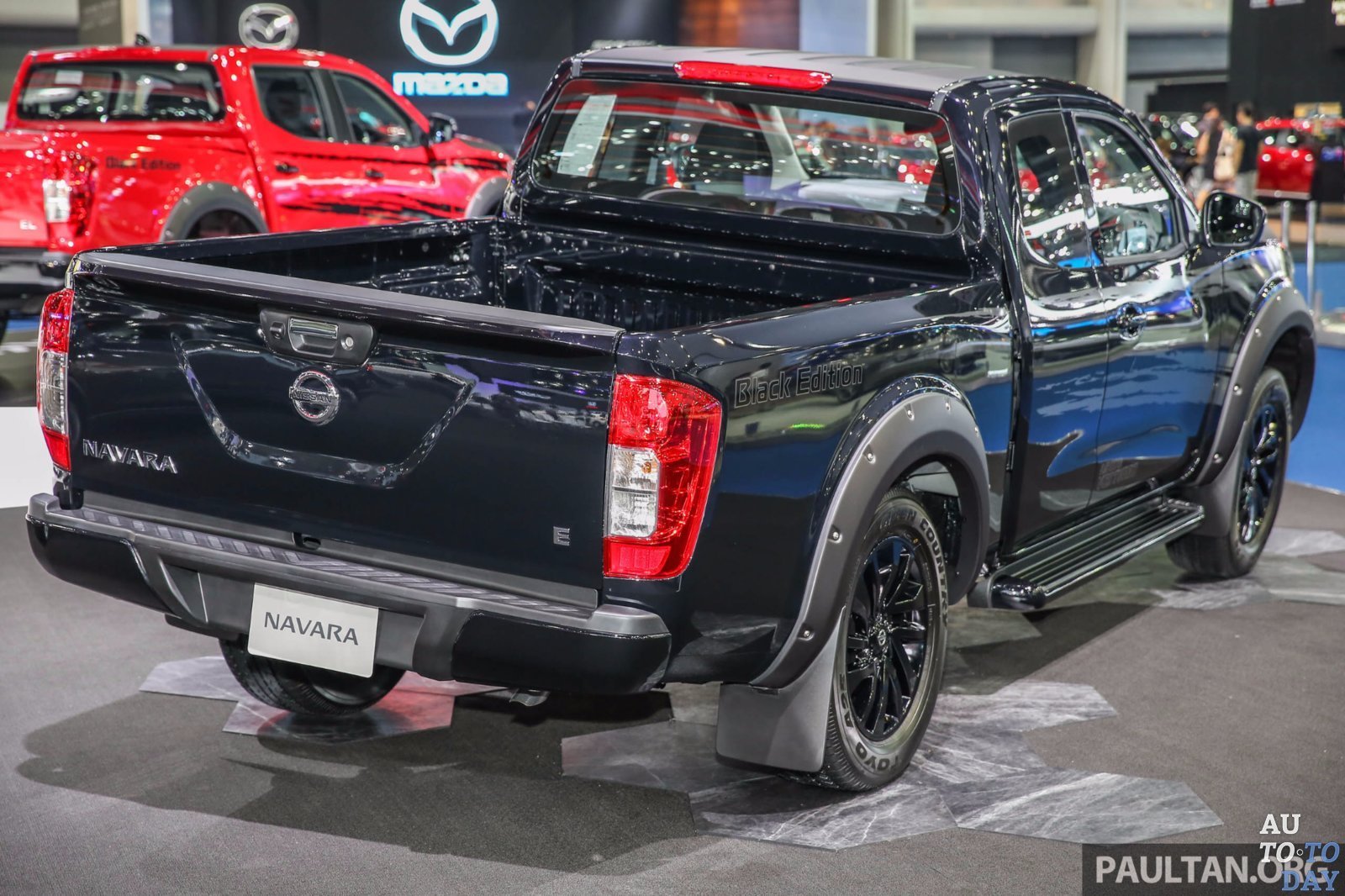 Nissan Navara был представлен в концепте Black Edition Nissan Navara был представлен в концепте Black Edition (2).jpg