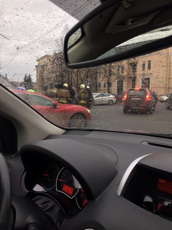 В Петербурге в ДТП попала «скорая помощь» (1).jpg
