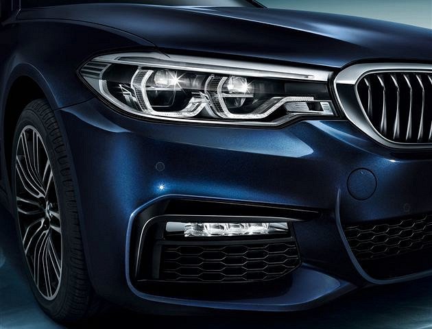 В Сети появились официальные фотографии удлиненного седана BMW 5-Series Li (4).jpg