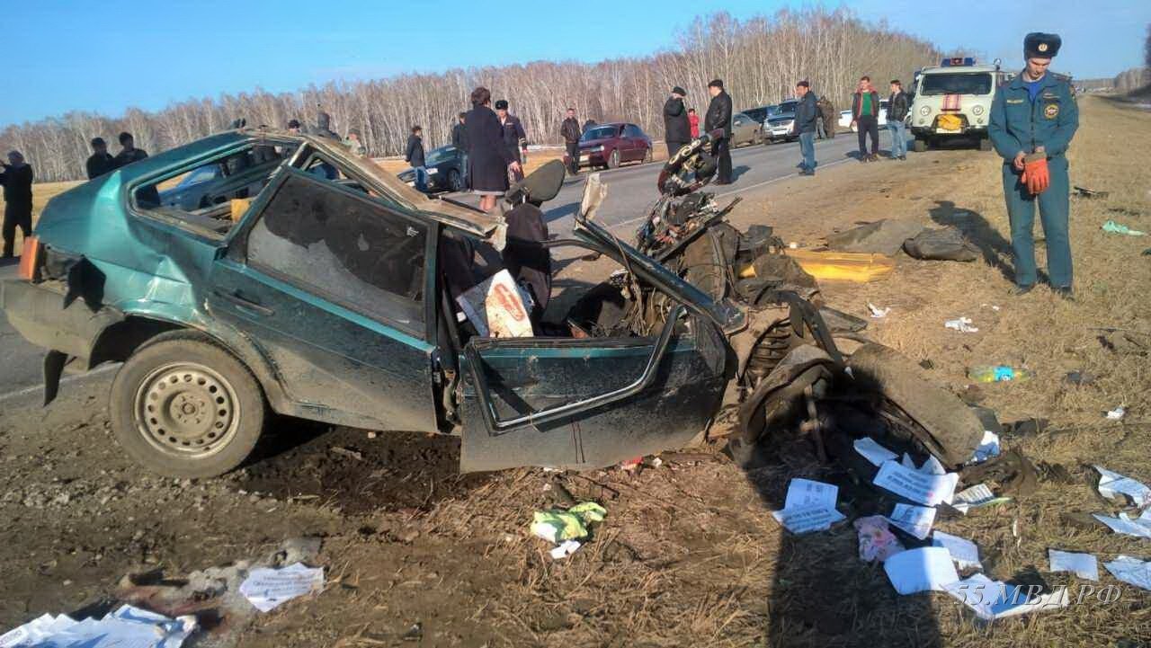 ДТП на трассе Тюмень-Омск 11 апреля, MAN и ВАЗ-21093