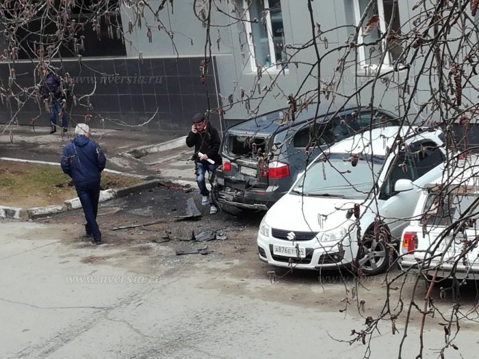 В Саратове женщина за рулем Lexus перепутала педали и устроила ДТП (1).jpg