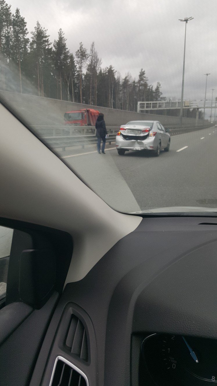 На ЗСД после аварии сгорел автомобиль (1).jpg