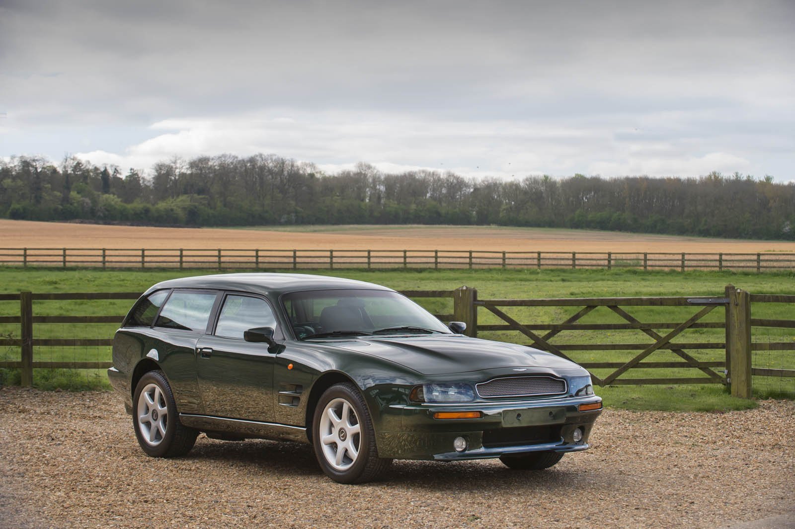 Купеобразный Aston Martin V8 Sportsman будет продан на аукционе Купеобразный Aston Martin V8 Sportsman будет продан на аукционе (1).jpg
