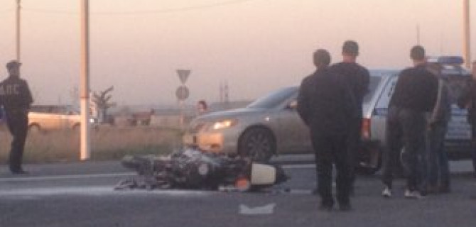 Под Воронежем мотоциклист врезался в фуру и погиб
