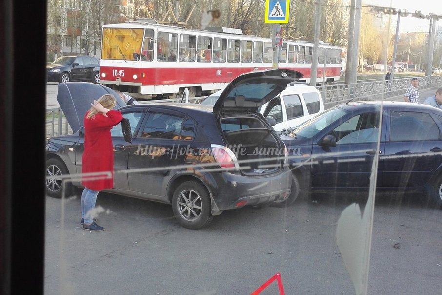 В Самаре столкнулись пять автомобилей.jpg