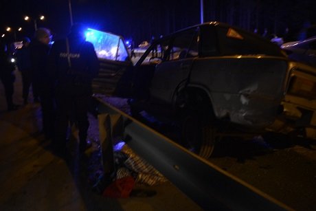 В ДТП в Ханты-Мансийске погиб водитель ВАЗа В ДТП в Ханты-Мансийске погиб водитель ВАЗа (4).jpg