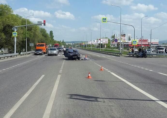 В ДТП в Минеральных Водах погибли мотоциклист и водитель ВАЗа.jpeg