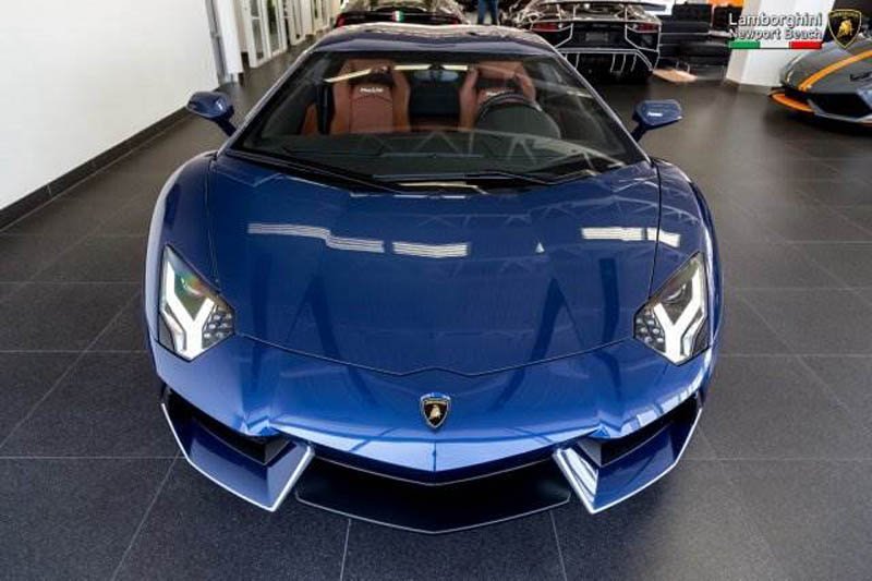 Lamborghini Aventador Miura Homage (1).jpg