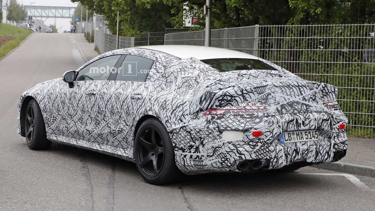 На тестах снова замечен седан Mercedes-AMG GT (4).jpg