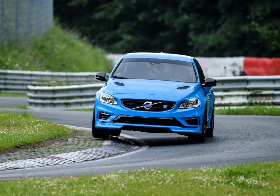 Volvo S60 оказался быстрейшим седаном Нюрбургринга Volvo S60 оказался быстрейшим седаном Нюрбургринга.jpeg