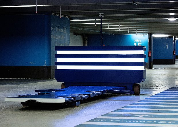 Французская компания Stanley Robotics создала робота-парковщика (2).jpg