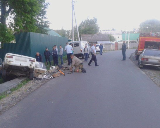 Под Воронежем в опрокинувшейся машине погиб мужчина Под Воронежем в опрокинувшейся машине погиб мужчина (1).jpg