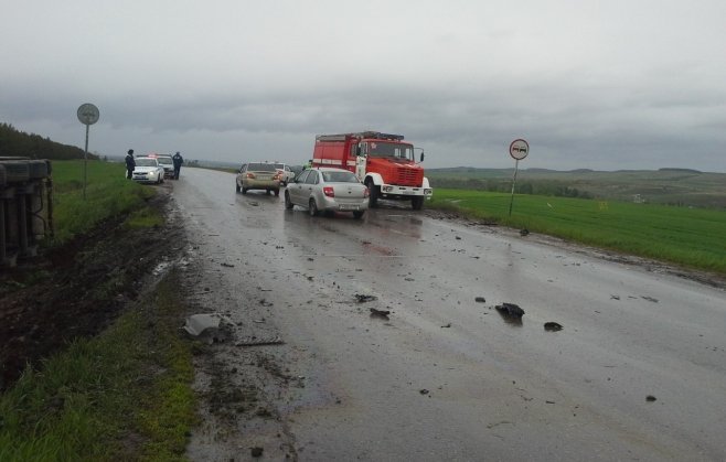 В ДТП с фурой в Сармановском районе Татарстана погибли два человека В ДТП с фурой в Сармановском районе Татарстана погибли два человека (3).jpg