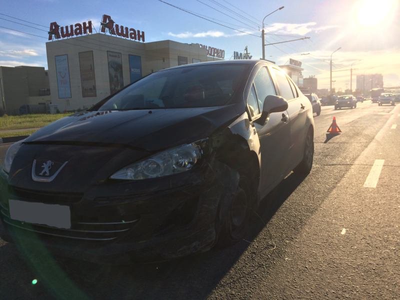 В массовом ДТП на Московском шоссе в Рязани пострадали три человека В массовом ДТП на Московском шоссе в Рязани пострадали три человека (2).jpg