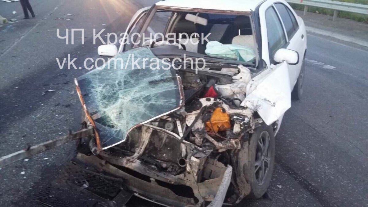 Три человека пострадали в ДТП с двумя иномарками под Красноярском Три человека пострадали в ДТП с двумя иномарками под Красноярском (2).jpg