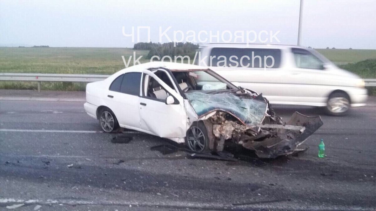 Три человека пострадали в ДТП с двумя иномарками под Красноярском Три человека пострадали в ДТП с двумя иномарками под Красноярском (4).jpg
