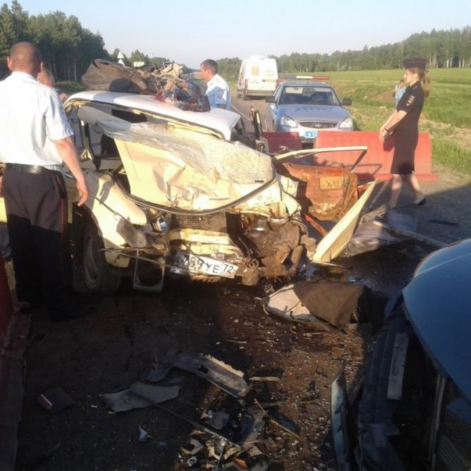 Под Тюменью в ДТП погибли два человека Под Тюменью в ДТП погибли два человека (3).jpg