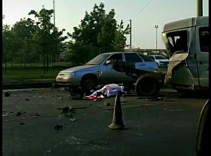 В Краснодаре 17-летний пьяный подросток сбил пятерых дорожных рабочих: один человек погиб В Краснодаре 17-летний пьяный подросток сбил пятерых дорожных рабочих один человек погиб (2).jpg