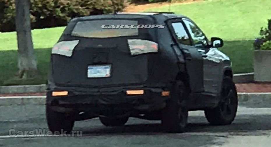 Обновленный Jeep Cherokee проходит тесты в США (2).jpg