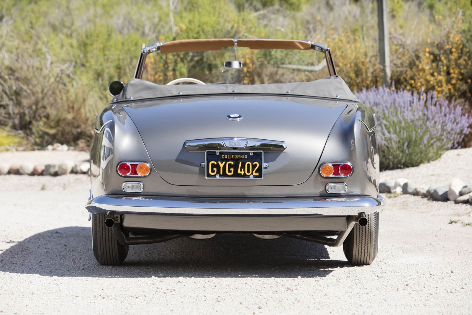 Уникальный кабриолет BMW 503 Bertone уйдет с молотка (3).jpg