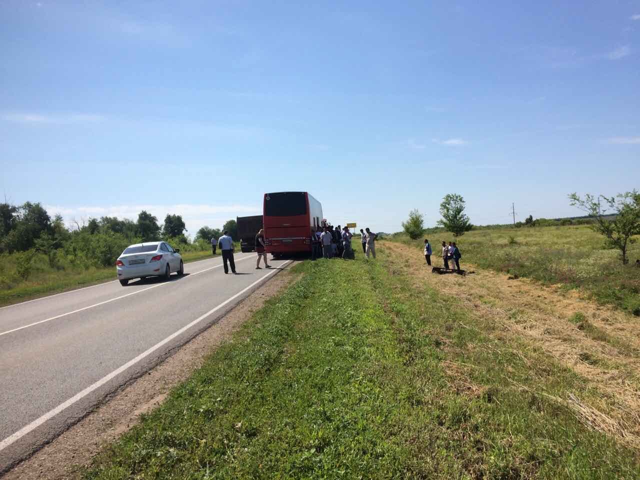 В Самарской области ВАЗ врезался в автобус – погиб человек (3).jpg