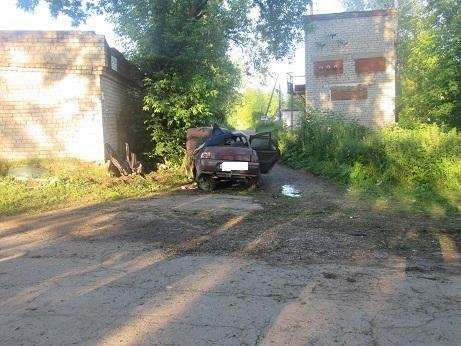 В Краснокамске водитель без прав врезался в дом погиб молодой пассажир (1).jpg