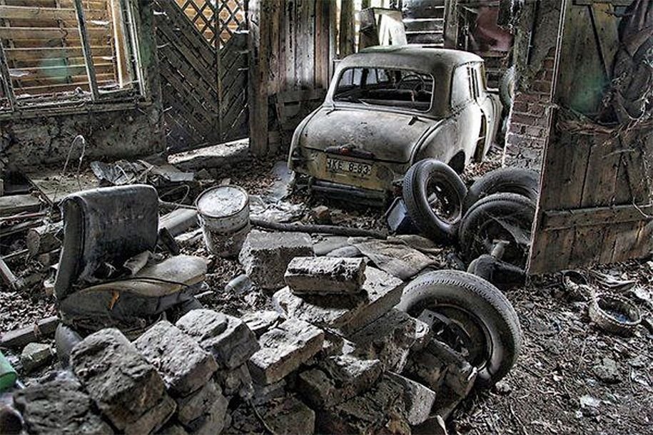 В Берлине нашли заброшенную мастерскую с «Москвичами» (2).jpg