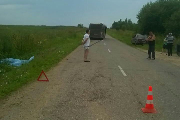 Под Тверью автобус насмерть сбил 13-летнего велосипедиста (4).jpg