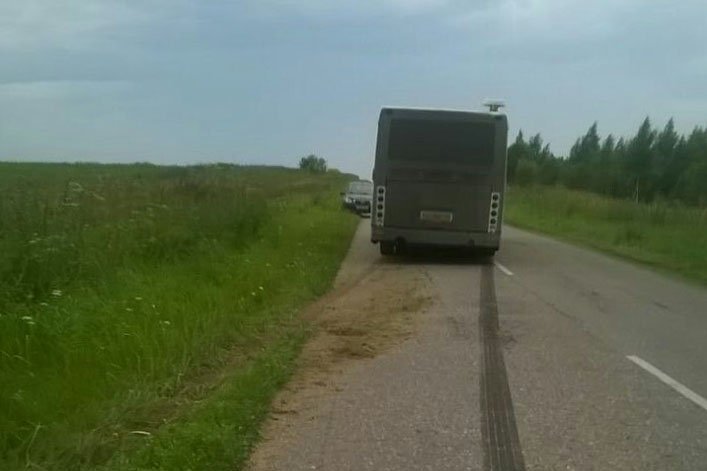 Под Тверью автобус насмерть сбил 13-летнего велосипедиста (3).jpg
