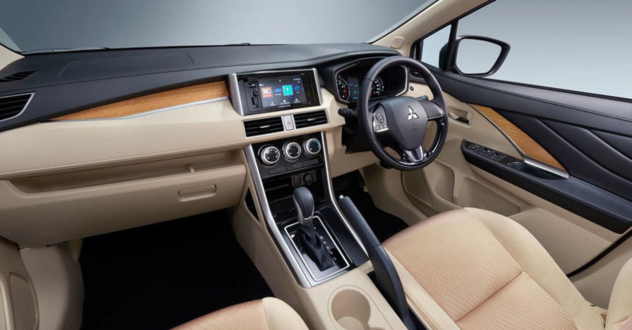 Mitsubishi представили новый автомобиль Xpander (2).jpg