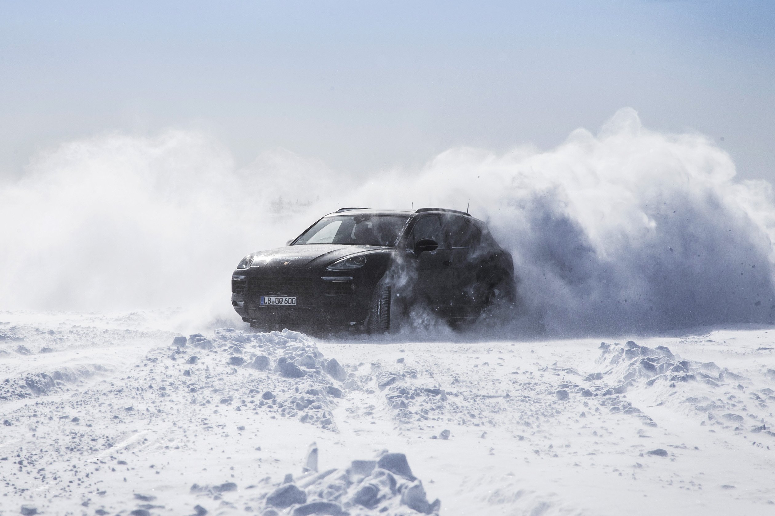 Обновленная модель кроссовера Porsche Cayenne