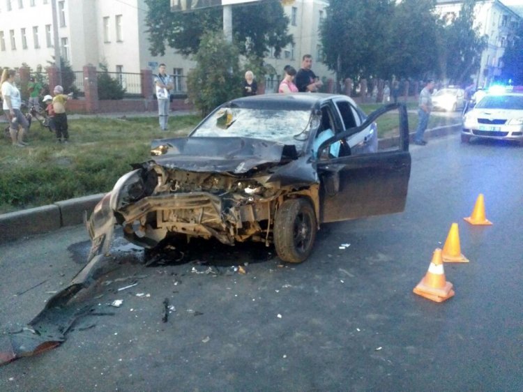 Водитель без прав погиб в ДТП с грузовиком в Уфе.jpg