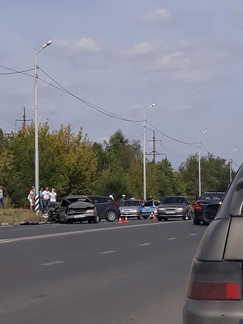 Водитель ВАЗа погиб в ДТП в Саратове (1).jpg